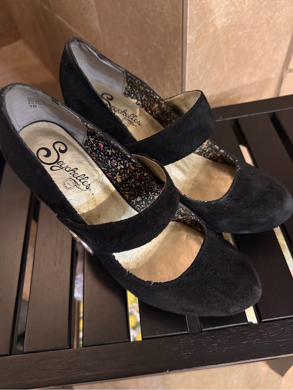 Seychelles Black Suede Mary Jane Pumps sz 10-new